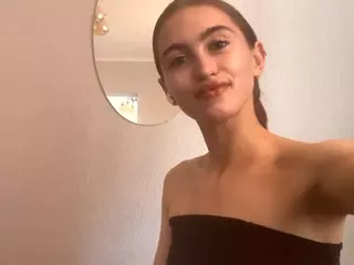 SunnivaCrosier's Live Sex Cam Show