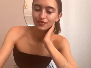 SunnivaCrosier's Live Sex Cam Show