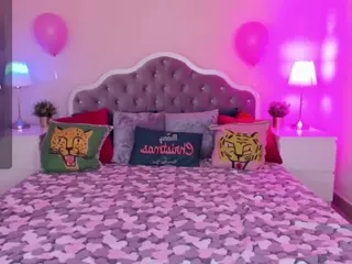 Sweety69Foxy's Live Sex Cam Show