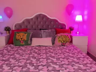 Sweety69Foxy's Live Sex Cam Show