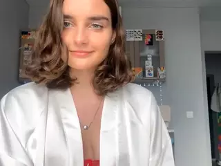 MilaKelsey's Live Sex Cam Show