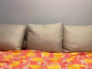 MilaKelsey's Live Sex Cam Show