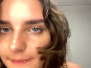 MilaKelsey's Live Sex Cam Show