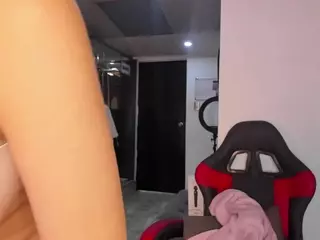 Zhaavia's Live Sex Cam Show