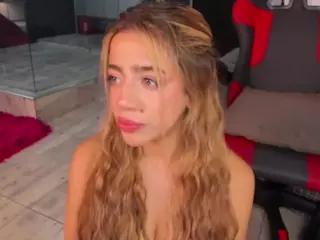 Zhaavia's Live Sex Cam Show