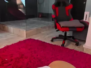 Zhaavia's Live Sex Cam Show