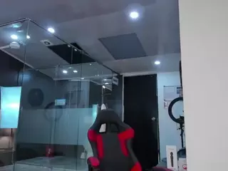 Zhaavia's Live Sex Cam Show