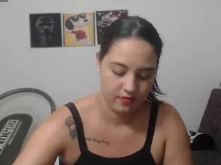 anthonelaaqueen's Live Sex Cam Show