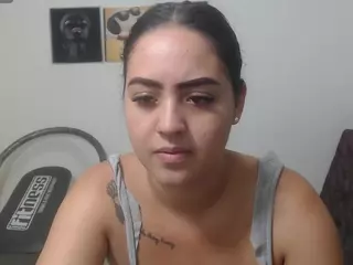 anthonelaaqueen's Live Sex Cam Show
