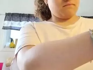 EllyG3's Live Sex Cam Show