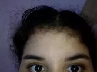 EllyG3's Live Sex Cam Show