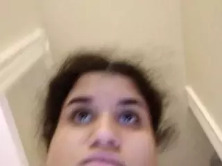 EllyG3's Live Sex Cam Show