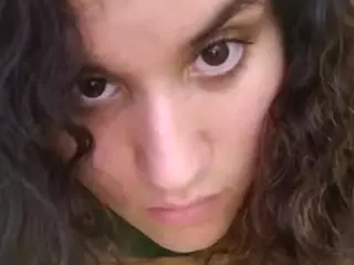 EllyG3's Live Sex Cam Show
