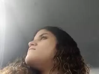 EllyG3's Live Sex Cam Show