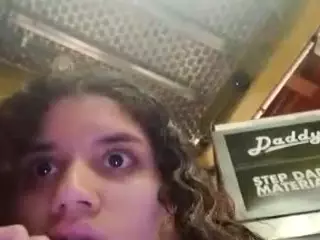 EllyG3's Live Sex Cam Show
