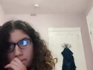 EllyG3's Live Sex Cam Show