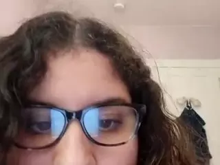 EllyG3's Live Sex Cam Show