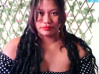 NayeBravoRs's Live Sex Cam Show