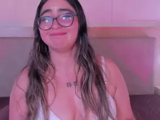 ApriilFox's Live Sex Cam Show
