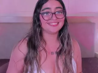 ApriilFox's Live Sex Cam Show