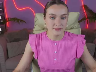 EmmySkyy's Live Sex Cam Show