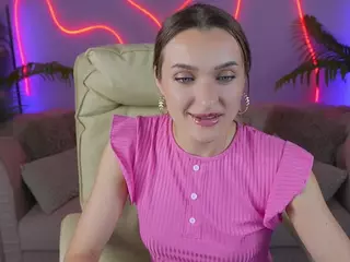 EmmySkyy's Live Sex Cam Show