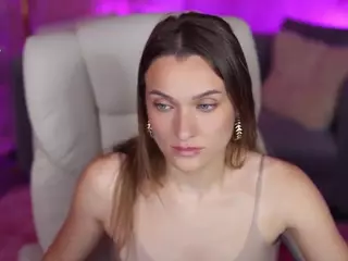EmmySkyy's Live Sex Cam Show