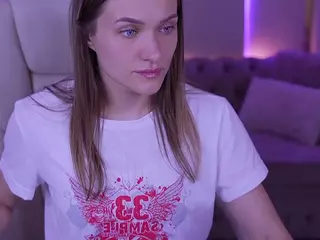 EmmySkyy's Live Sex Cam Show