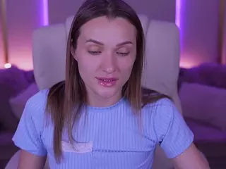 EmmySkyy's Live Sex Cam Show