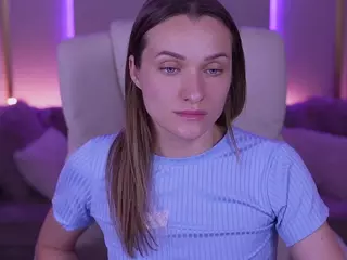 EmmySkyy's Live Sex Cam Show