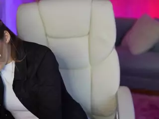 EmmySkyy's Live Sex Cam Show