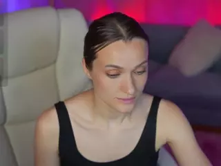 EmmySkyy's Live Sex Cam Show