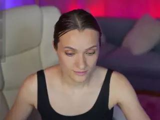 EmmySkyy's Live Sex Cam Show