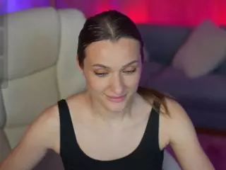 EmmySkyy's Live Sex Cam Show