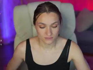 EmmySkyy's Live Sex Cam Show