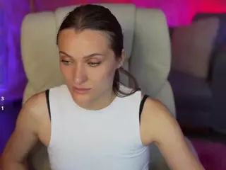 EmmySkyy's Live Sex Cam Show