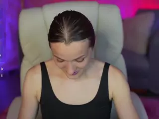 EmmySkyy's Live Sex Cam Show