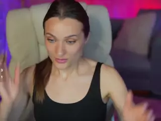 EmmySkyy's Live Sex Cam Show