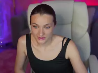 EmmySkyy's Live Sex Cam Show