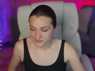 EmmySkyy's Live Sex Cam Show