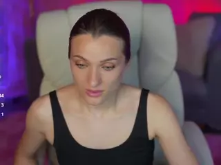 EmmySkyy's Live Sex Cam Show