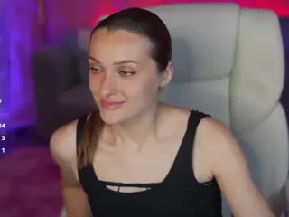 EmmySkyy's Live Sex Cam Show