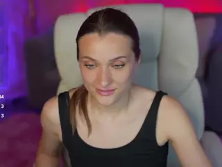 EmmySkyy's Live Sex Cam Show