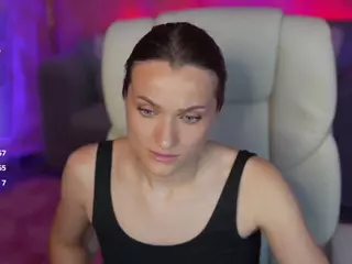 EmmySkyy's Live Sex Cam Show