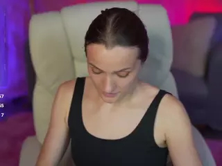 EmmySkyy's Live Sex Cam Show