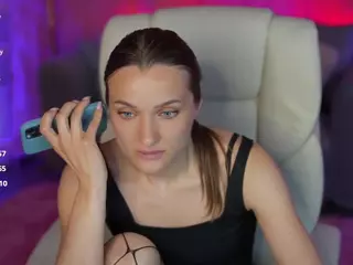 EmmySkyy's Live Sex Cam Show