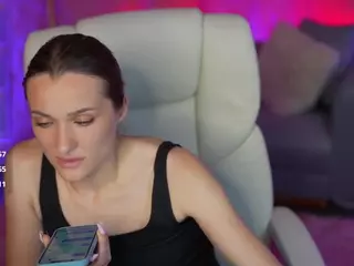 EmmySkyy's Live Sex Cam Show