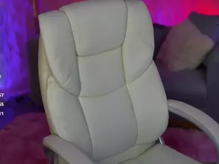 EmmySkyy's Live Sex Cam Show