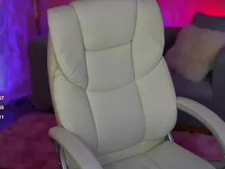 EmmySkyy's Live Sex Cam Show