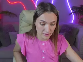 EmmySkyy's Live Sex Cam Show
